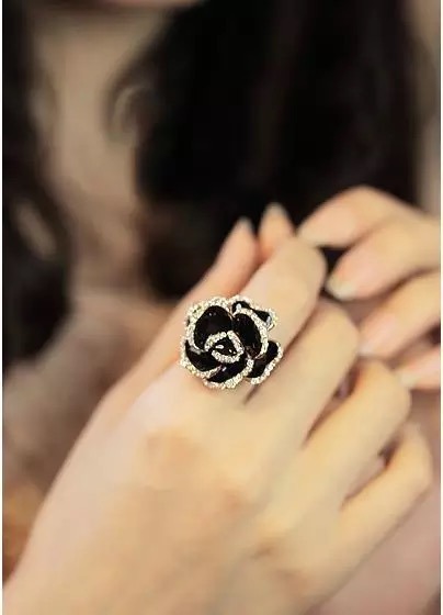 MORYMOSHI C05 Cincin Wanita Rose Hitam Fashion Korea Murah