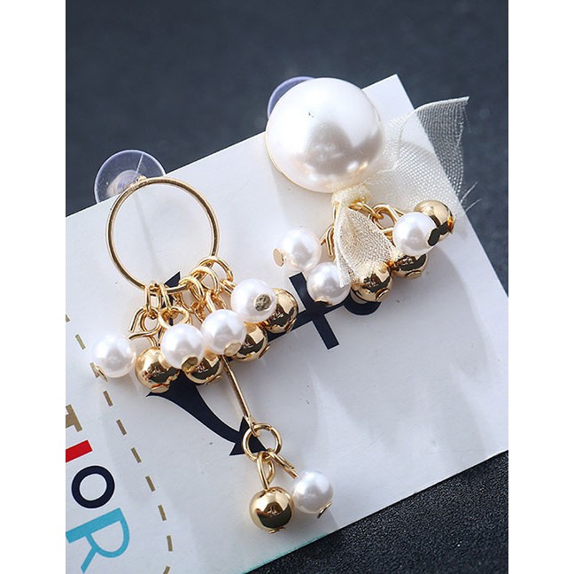 LRC Anting Tusuk Fashion Gold Color Pearls Decorated Asymmetric Earrings