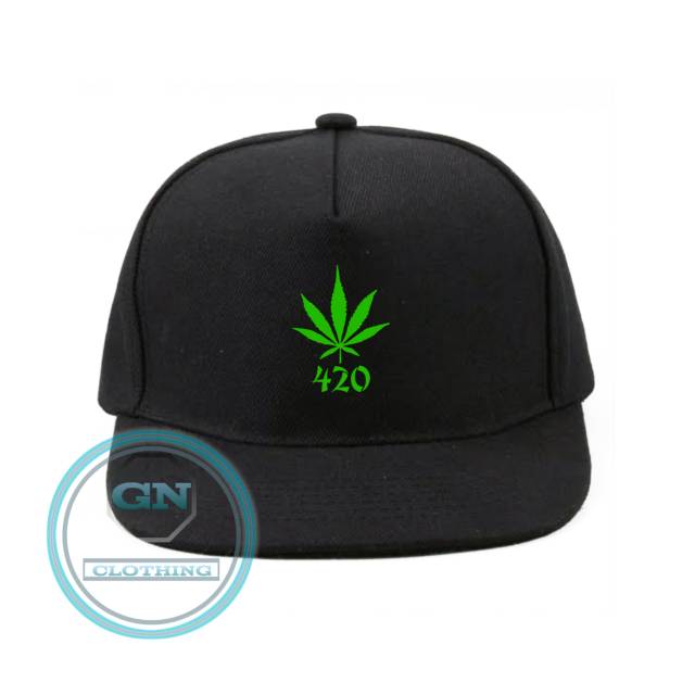 Topi snapback gambar daun ganja 420