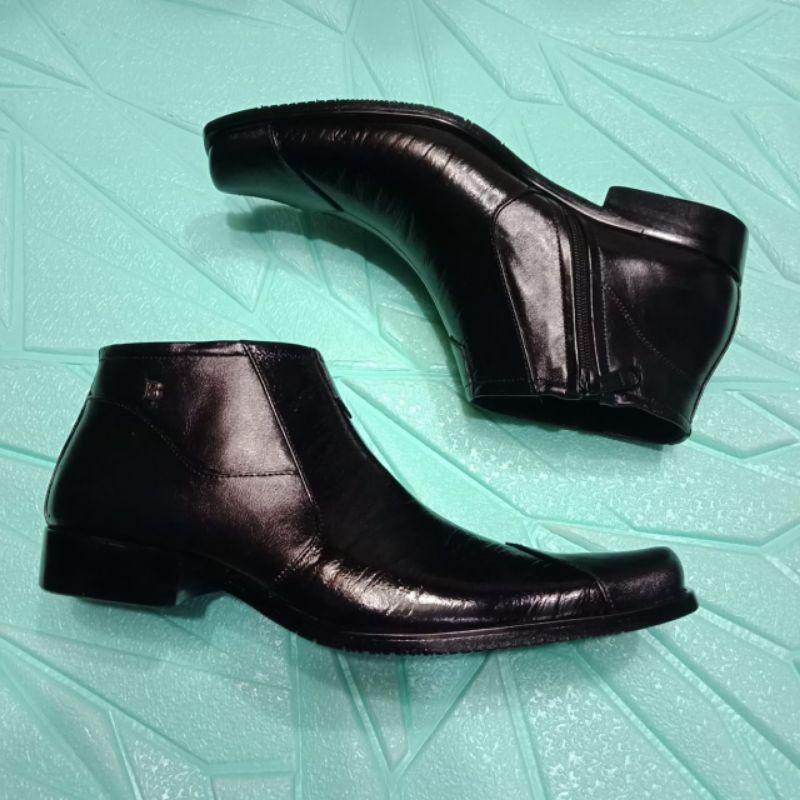 Sepatu Boot Pria Kulit Asli/Merek Bally/Pantofel Formal Pria