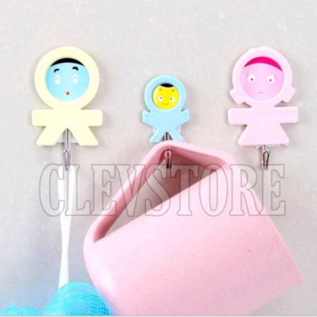 Gantungan baju Keluarga