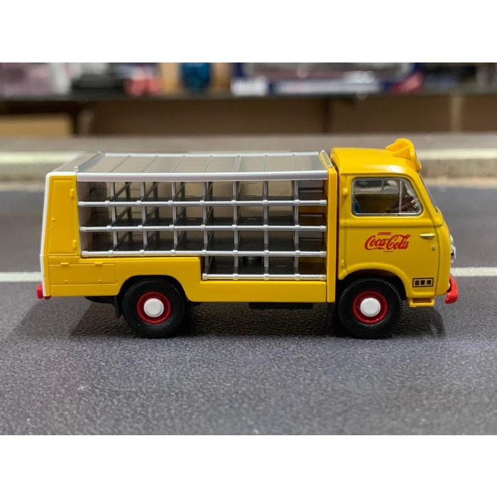 Tomica Limited Vintage LV-100a Nissan Caball Route Car (Coca-Cola)