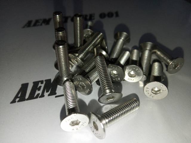 Verseng L M5 X 20 (2cm) stainless 304