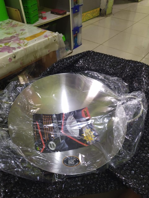 Wajan Stainless Steel Diameter 32 Cm Golden Flying Fish