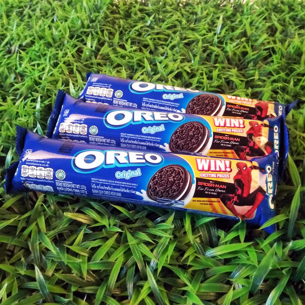 Oreo Roll Original / Vanilla Kemasan 137 gr + Extra 20%  ( exp.2020 )