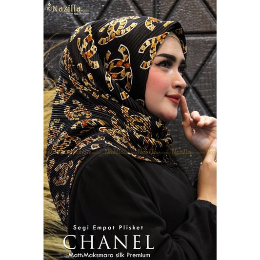 Jilbab Segi Empat Motif Plisket Polycatton Ori Nazilla-Chanel Black