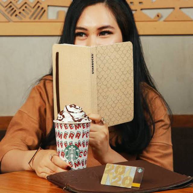 

Starbucks planner 2020 indonesia with pouch