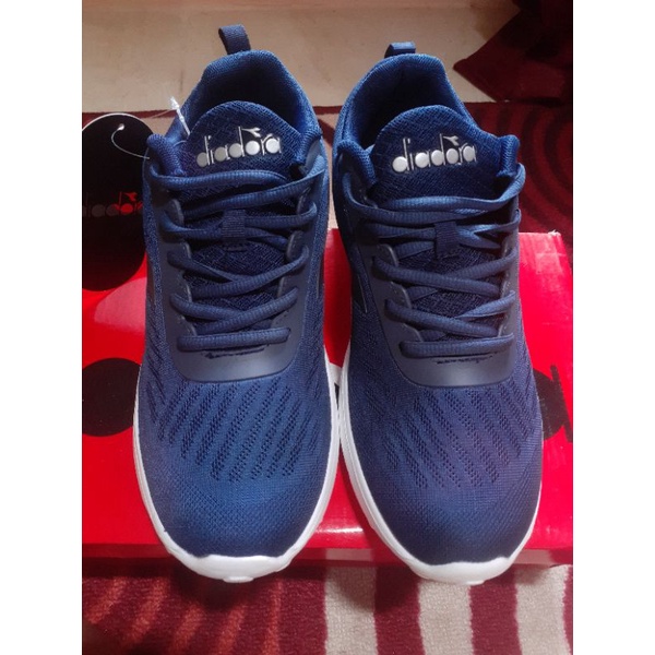 diadora argueno men pria