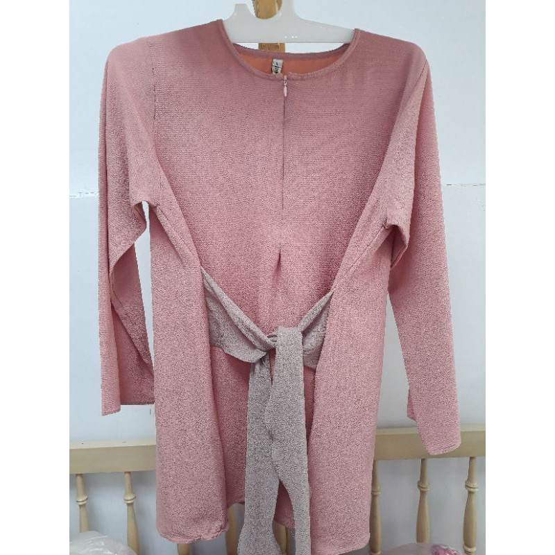 blouse by vanilla hijab