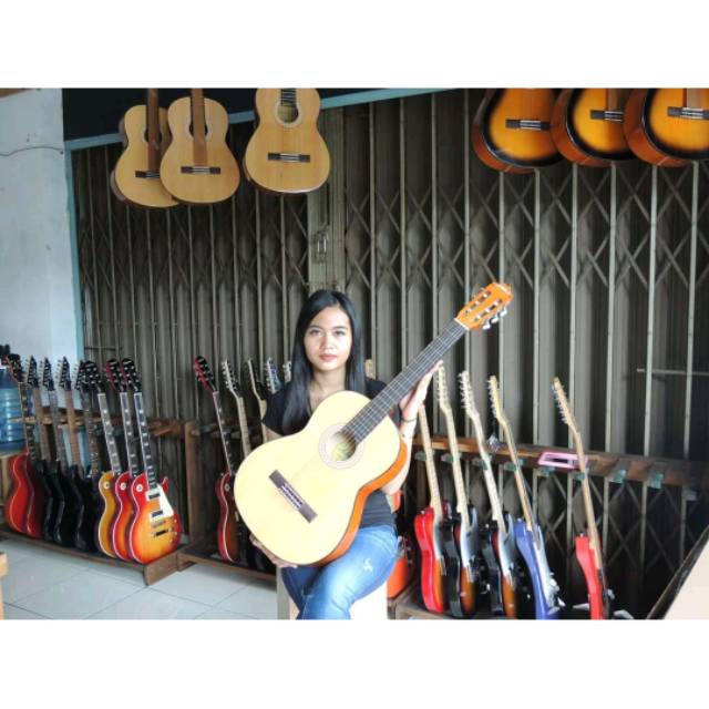 GITAR AKUSTIK KLASIK NYLON LABELA ORIGINAL