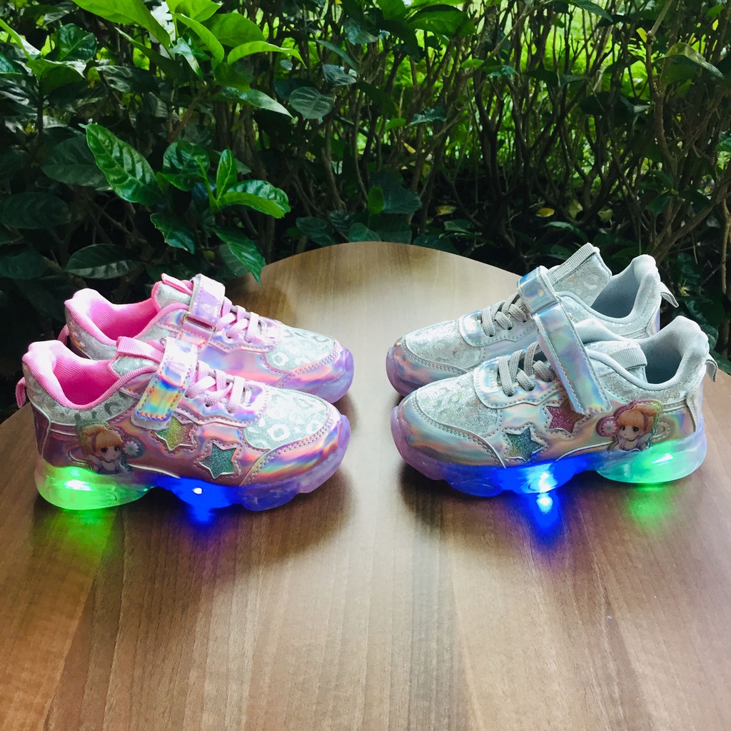 Sepatu Anak Perempuan Import / Lampu LED / Princess / Bintang / Kids