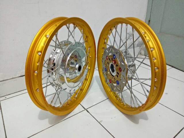 PAKET Velg Jari Jari Beat Scoopy Genio Vario 110 Vario 125 150 Mio M3 Xeon Mio J Fino Xride Soul GT Freego Nmax Aerox Pcx Dll Free Cakram