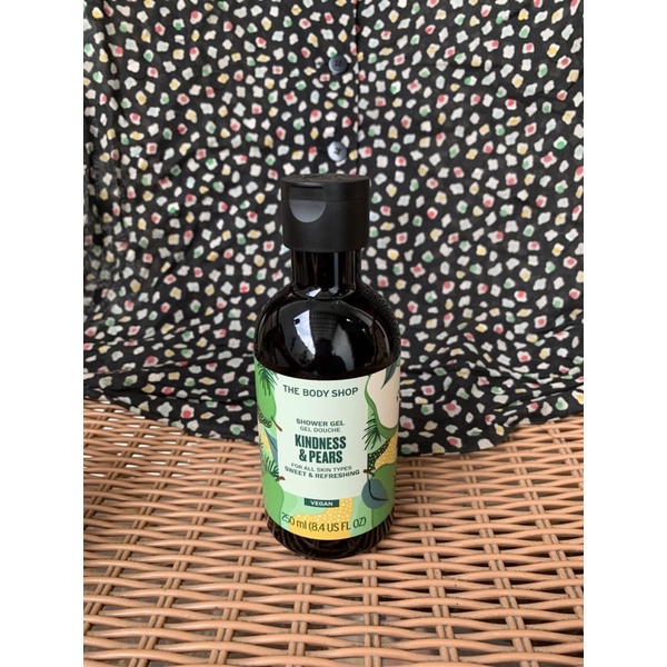 Jual The Body Shop Original Kindness & Pears Shower Gel 250ml Shopee