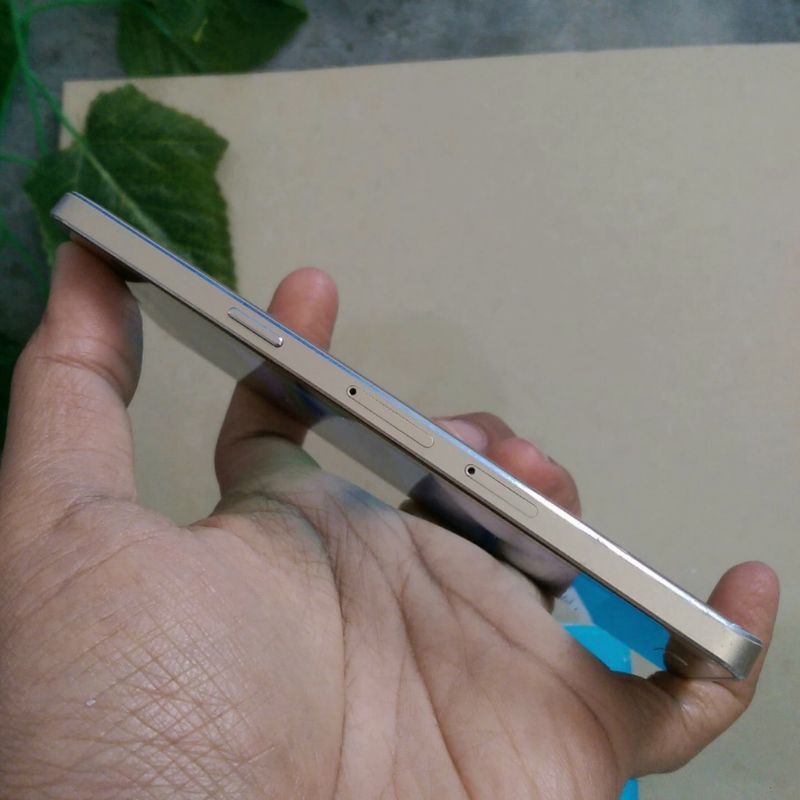 Samsung Galaxy A5 2015 LTE 4G NFC Internal16 GB Layar Amoled Ex Garansi Resmi