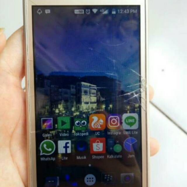 Sold ( preloved ) Smartfren Andromax A seken second
