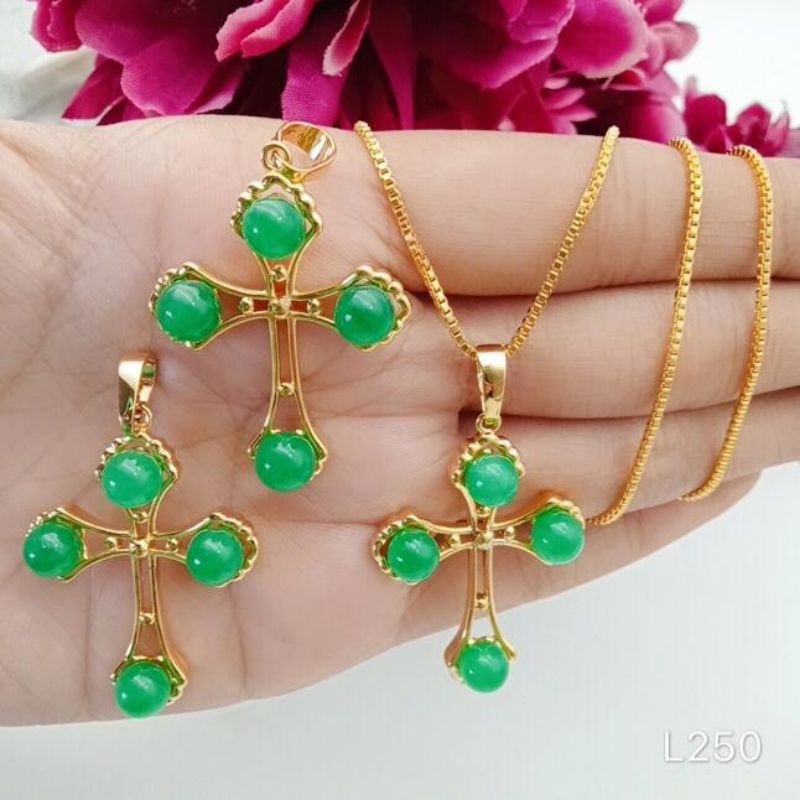 kalung salib lapis emas permata giok impor terlaris