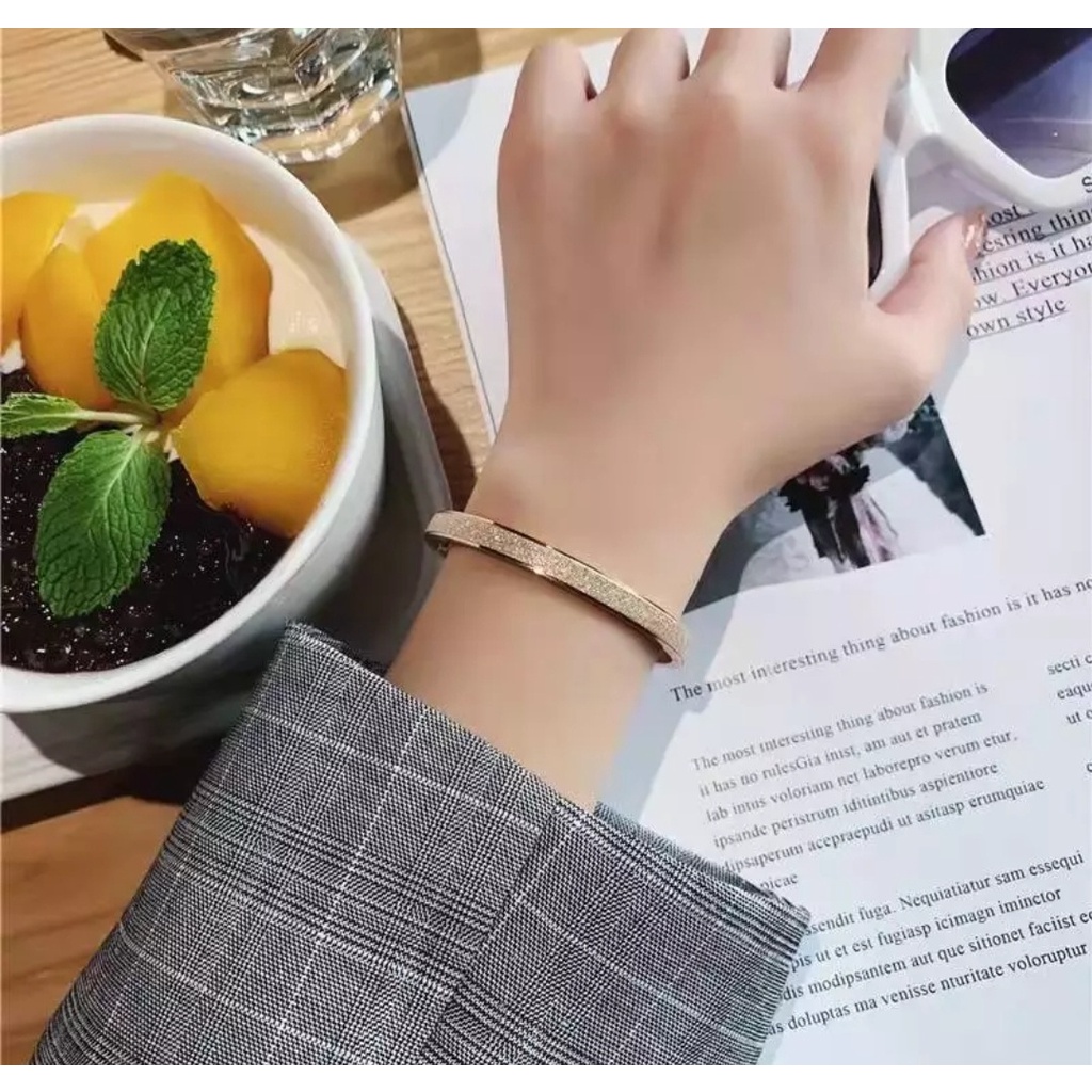 Gelang Titanium Dengan Glitter Full Keliling