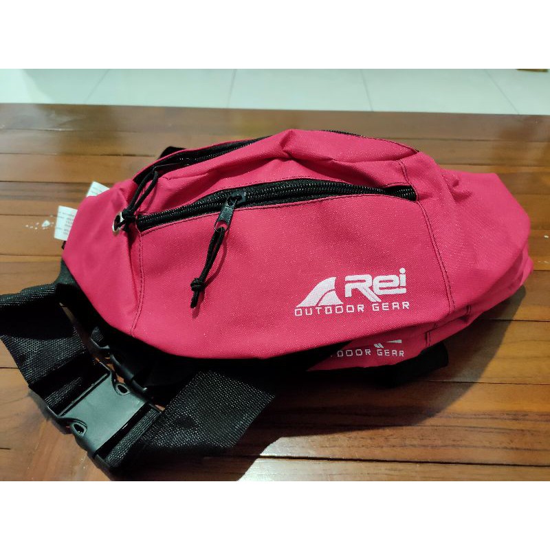 Tas Selempang Rei