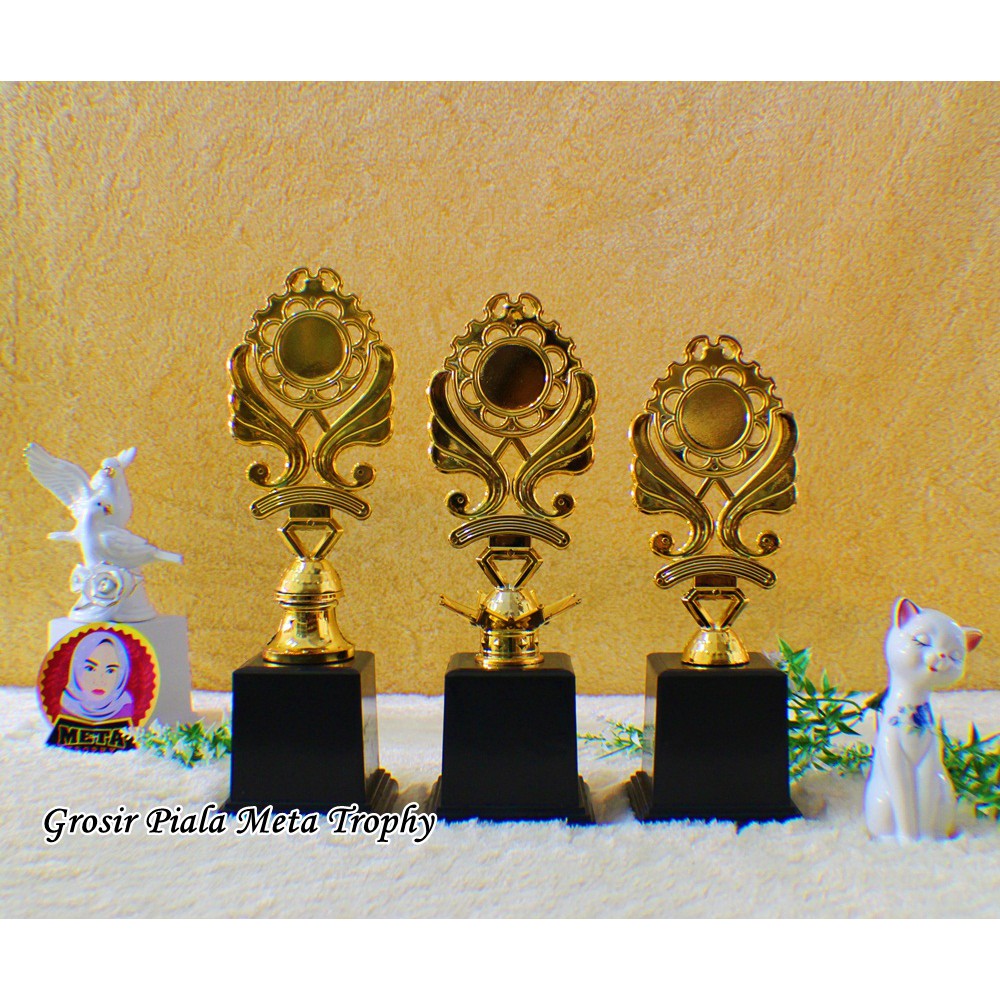 Piala Set Juara 123 & Harapan Murah KEJUARAAN  Paskibra MTQ Pramuka Volly