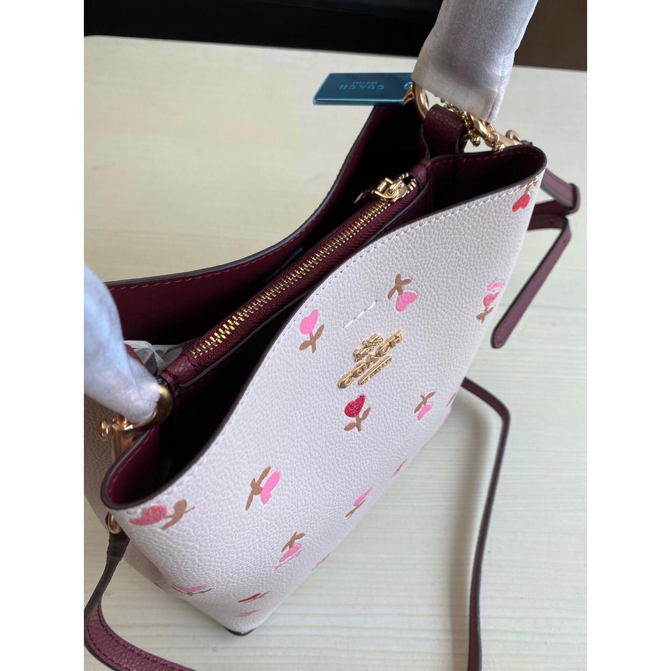 Coach Small Town Bucket Bag With Heart Floral Print C8610 C8254 C7976 C2811 2312 C3411 C7245 C2310 C3598