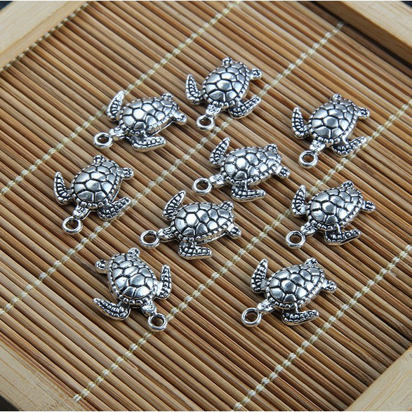 10pcs Liontin Bentuk Kura-Kura Laut Bahan Alloy Warna Silver Ukuran 17x14mm Untuk Perhiasan