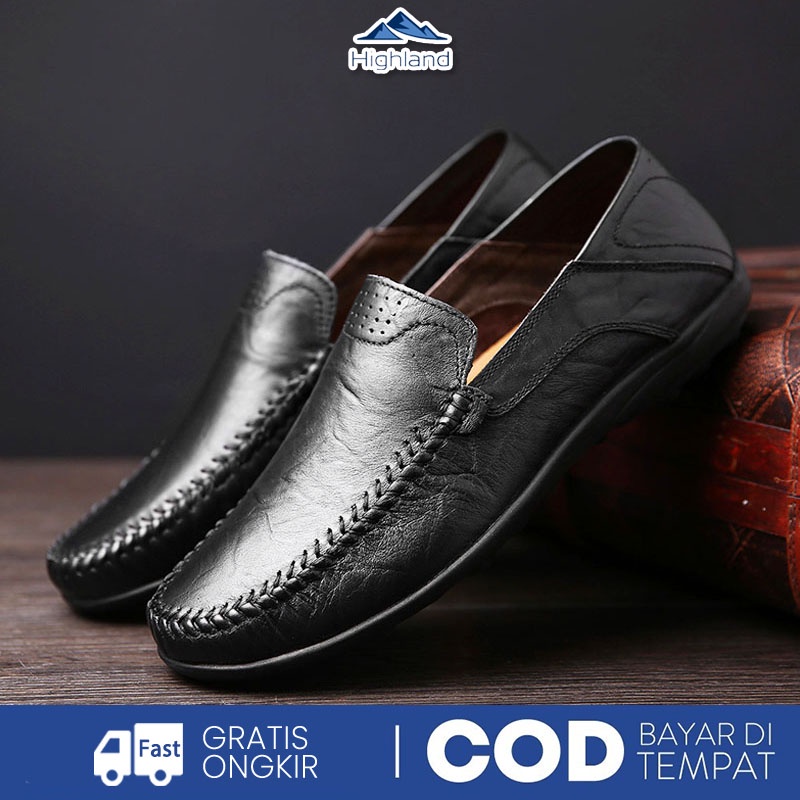 Highland Sepatu Slip On Pria Kulit Sintetis Casual Shoes Sepatu Pantofel Pria Formal MC408