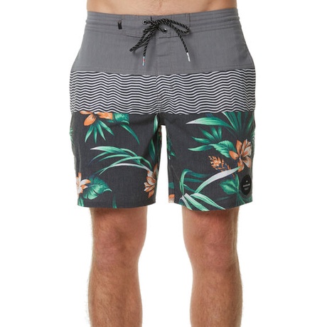 QUICKSILVER CELANA PENDEK COWOk