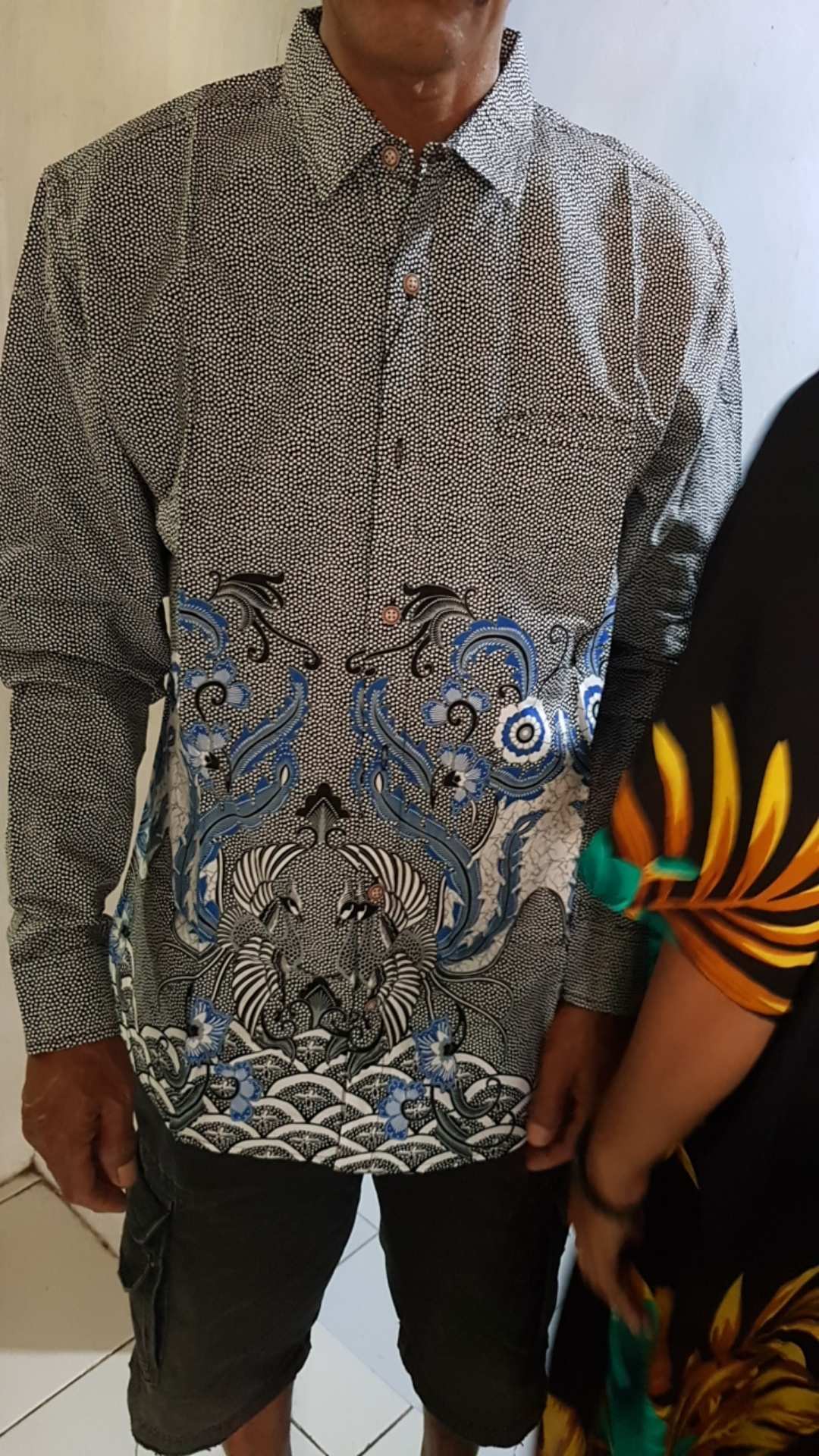 M231 Kemeja Pria Batik Panjang Hitam 1681