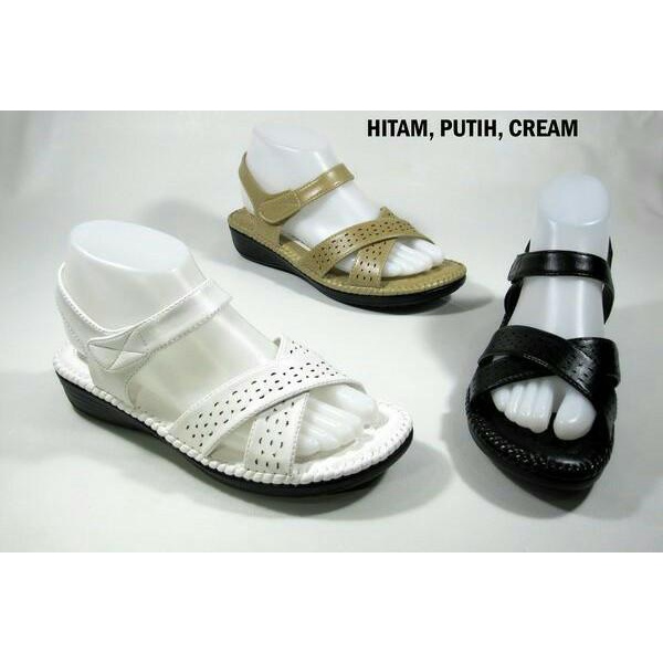 Sepatu sandal Bettina 1418