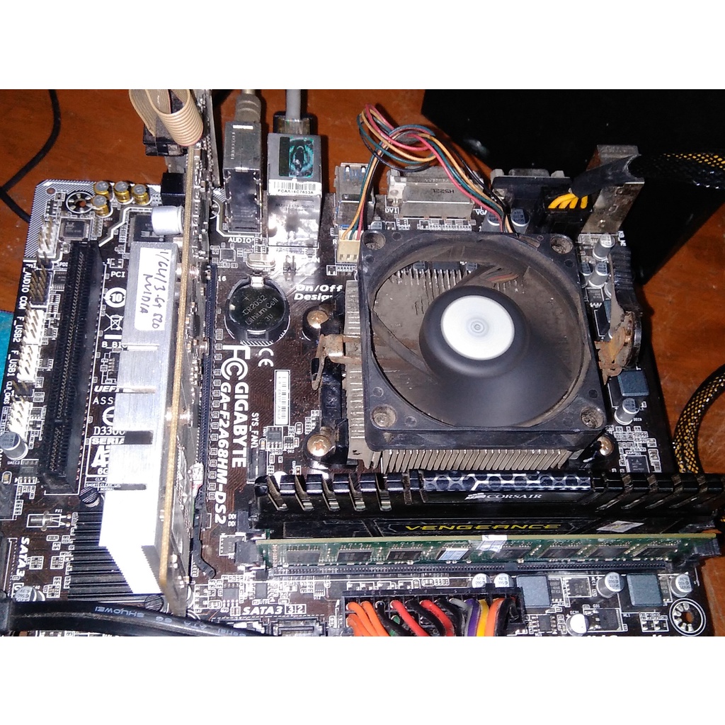 Paket AMD F2+ Ram 8GB A8-7600 X4-860