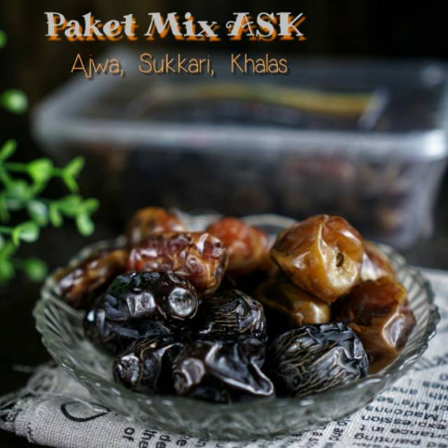 

Paket MIX KURMA AJWA SUKKARI KHALAS