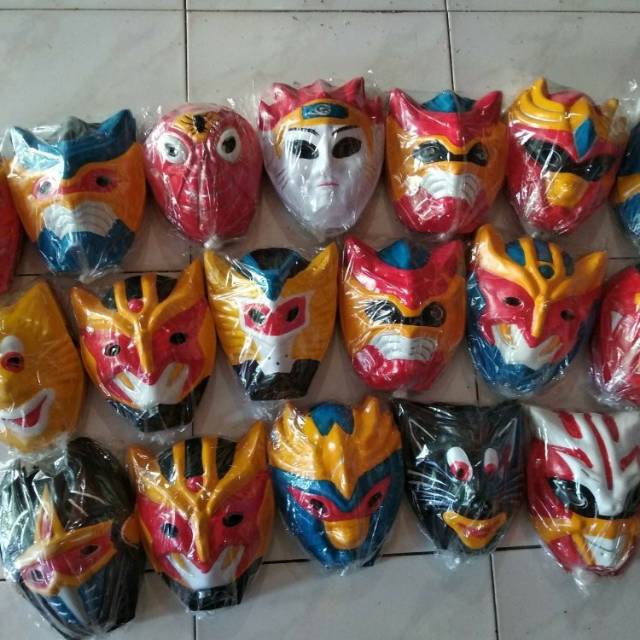 TOPENG ANIMASI SUPERHERO 10 PCS