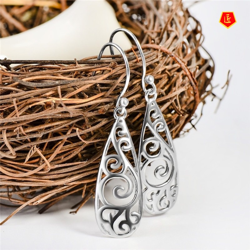 [Ready Stock]Simple Personality Silver Carved Earrings