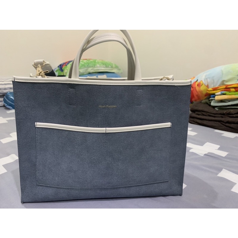 Preloved Hush Puppies Duffy blue L (large)