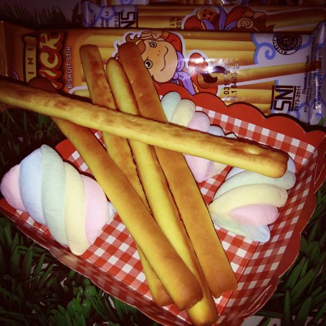

Nissin Stick