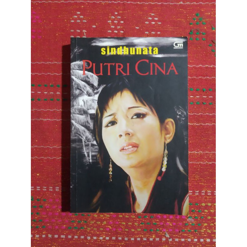

PUTRI CINA