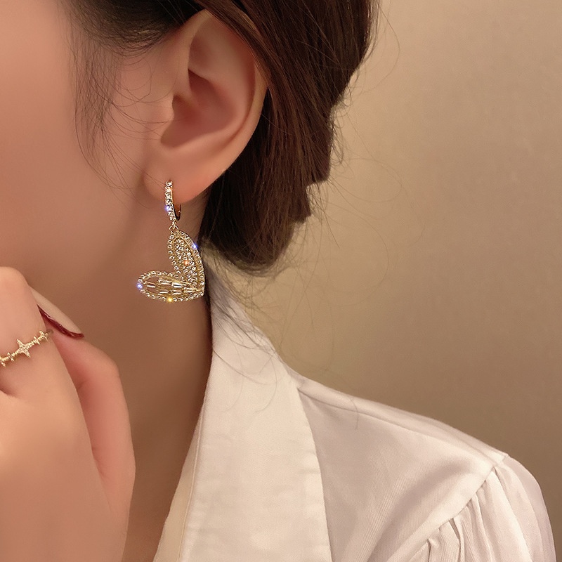 Anting Kristal Berlian Bentuk Hati Gaya Retro