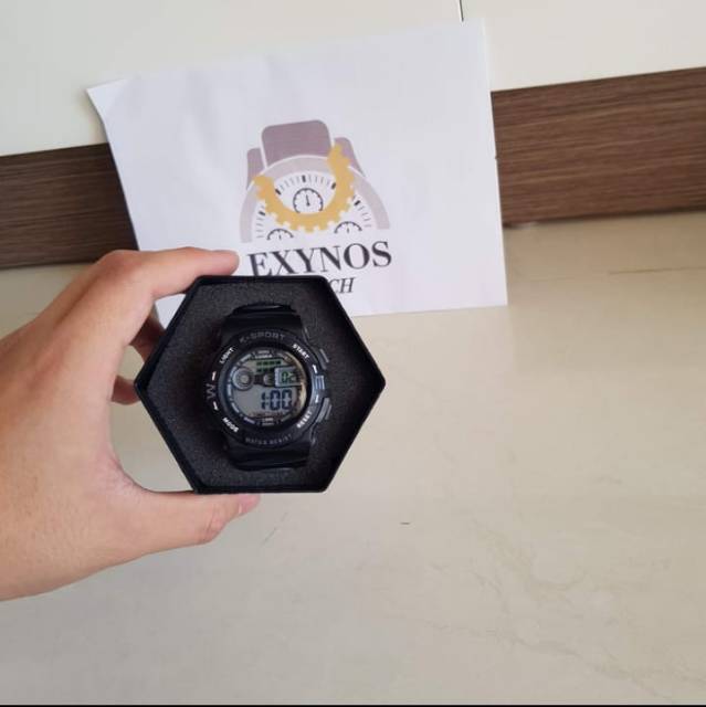 JAM TANGAN ANAK TK/SD BRAND LASIKA PREMIUM DI JAMIN TAHAN AIR DAN BISA DI BAWAK BERENAG FREE BOX