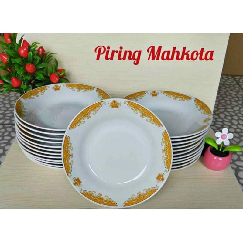 Piring Keramik Mahkota