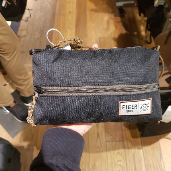 EIGERINDO TAS X ROADTRIP TISSUE CASE BLK 1L