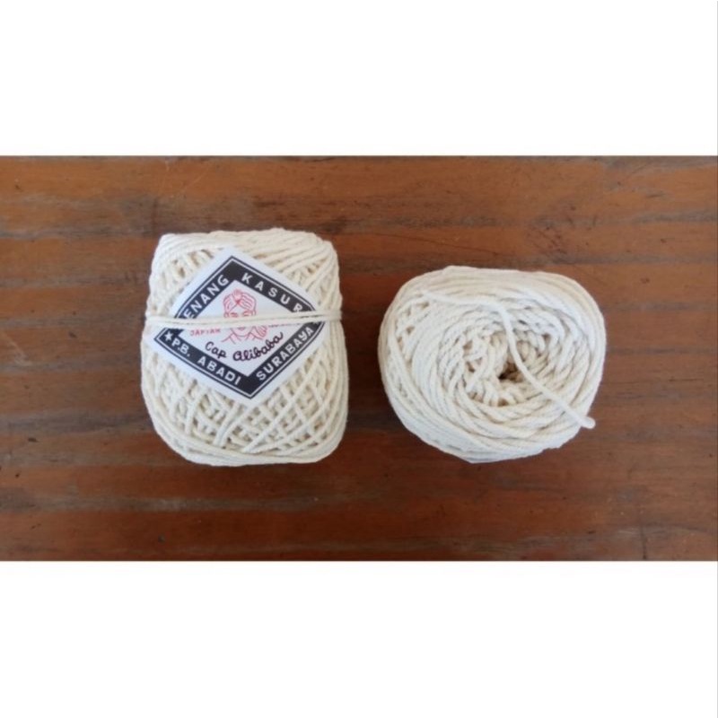 Tali Benang Kasur Putih . Tali Rami . Tali Bakcang . Benang Rajut . Benang Tukang Proyek Bangunan