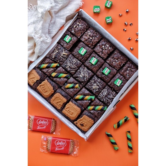 

brownies selera ayahku ukuran 20x20 (25 potong ukuran sedang)