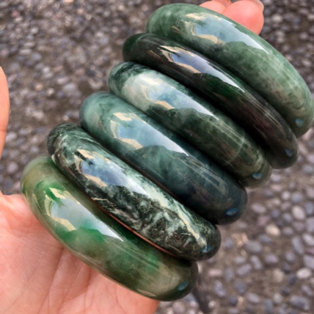 Gelang giok batu asli warna hijau tua Shopee Indonesia Gelang giok batu asli warna hijau tua Shopee Indonesia
