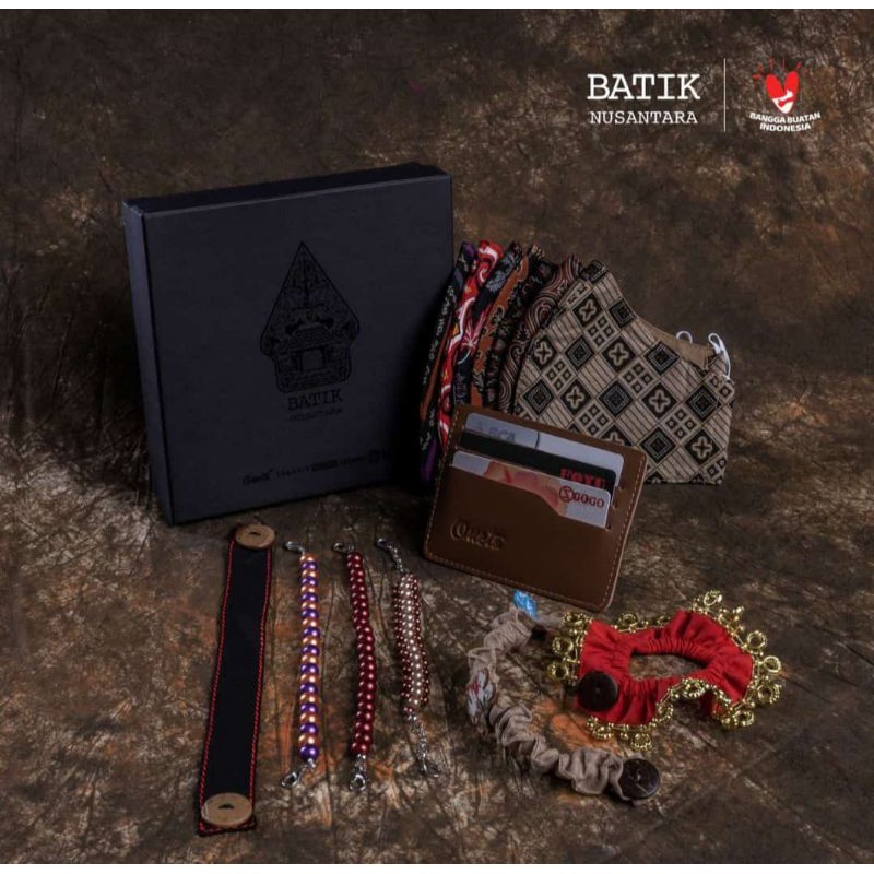 Masker Batik Exclusive Box Set, 7 Masker, 6 Konektor, Free Card Holder dan Box