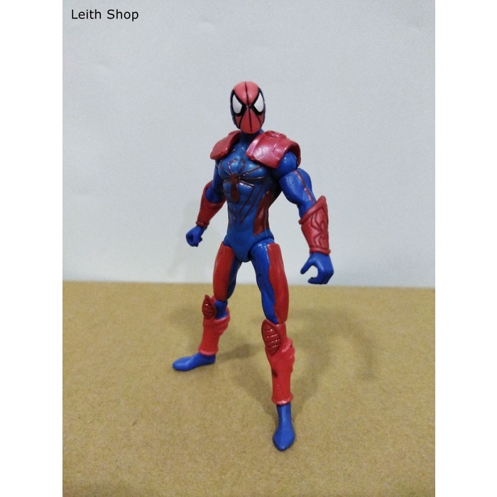 Figure Spiderman 3.75 inch Armored Varian Marvel Universe 3,75 inci