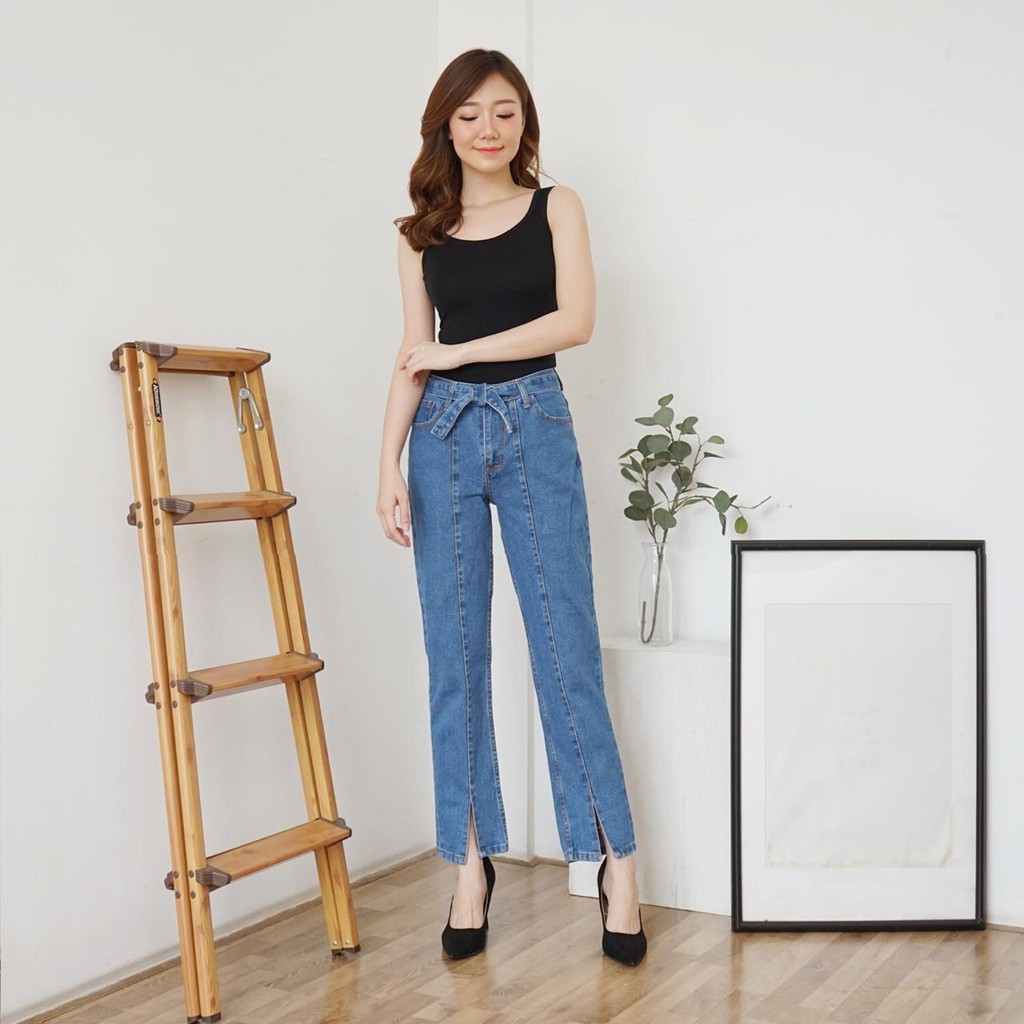 FWR - CITA BOYFRIEND JEANS CUT FREE BELT