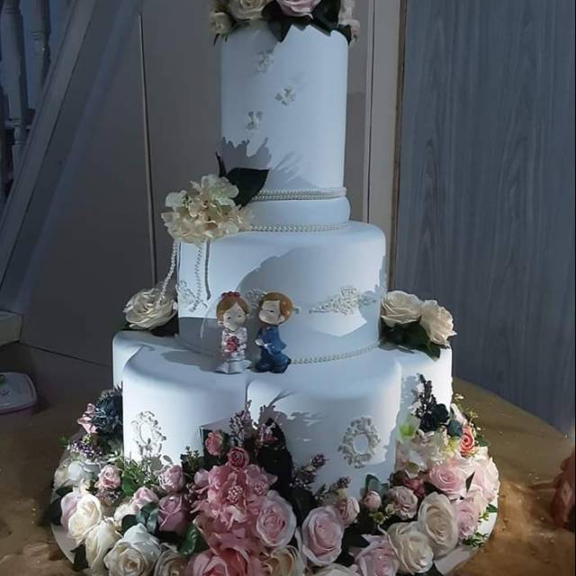 

Wedding cake