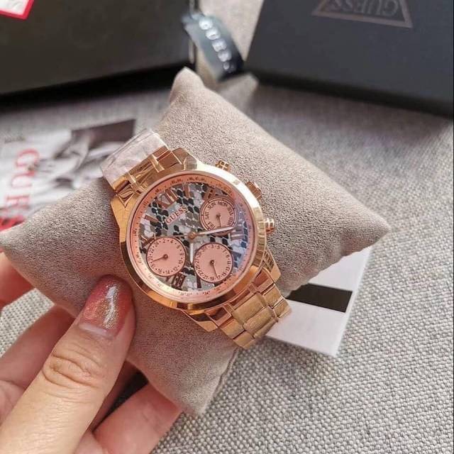 Jam Tangan Wanita Merek Guess W0448L9