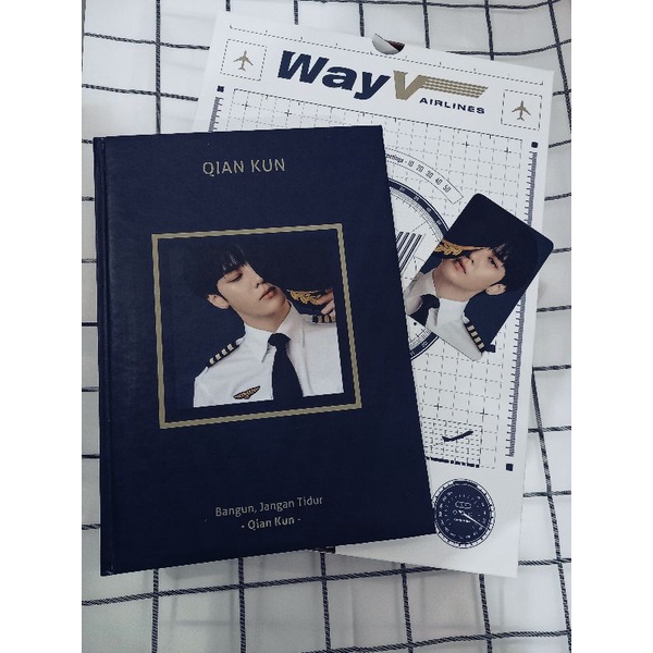 [ WayV ] Hard Cover Diary Notebook Season Greeting 2022 SG2022 SG22 Kun Hendery Ten Lucas Yangyang Winwin Xiaojun Dejun Aheng Diary book Catatan