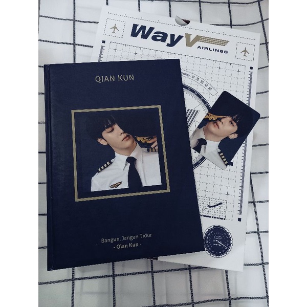 

[ WayV ] Hard Cover Diary Notebook Season Greeting 2022 SG2022 SG22 Kun Hendery Ten Lucas Yangyang Winwin Xiaojun Dejun Aheng Diary book Catatan